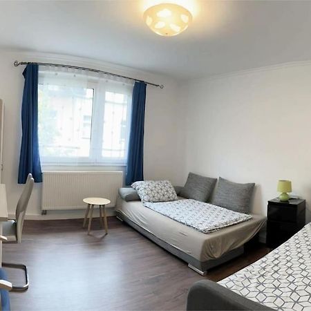 דיסבורג Duesseldorf Messe And Airport, 2-Bedroom Apartment With Kitchen And Garden מראה חיצוני תמונה