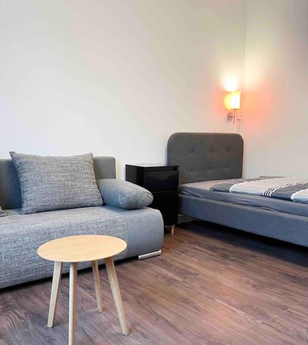 דיסבורג Duesseldorf Messe And Airport, 2-Bedroom Apartment With Kitchen And Garden מראה חיצוני תמונה