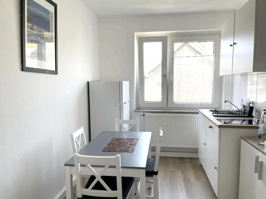 דיסבורג Duesseldorf Messe And Airport, 2-Bedroom Apartment With Kitchen And Garden מראה חיצוני תמונה